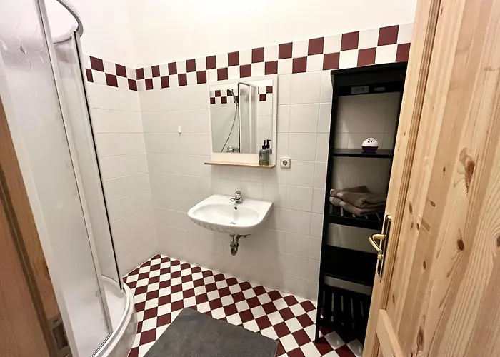 Zu Fuss Ins Zentrum, Nahe Arena Apartamento