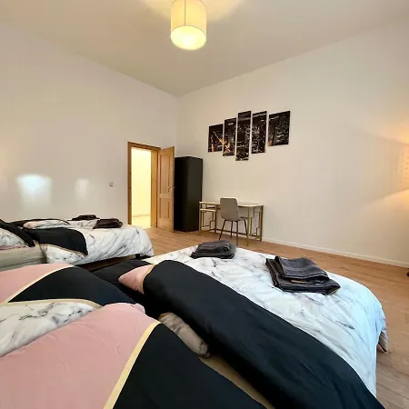 Zu Fuss Ins Zentrum, Nahe Arena Leipzig