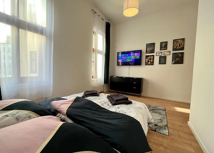 Zu Fuss Ins Zentrum, Nahe Arena